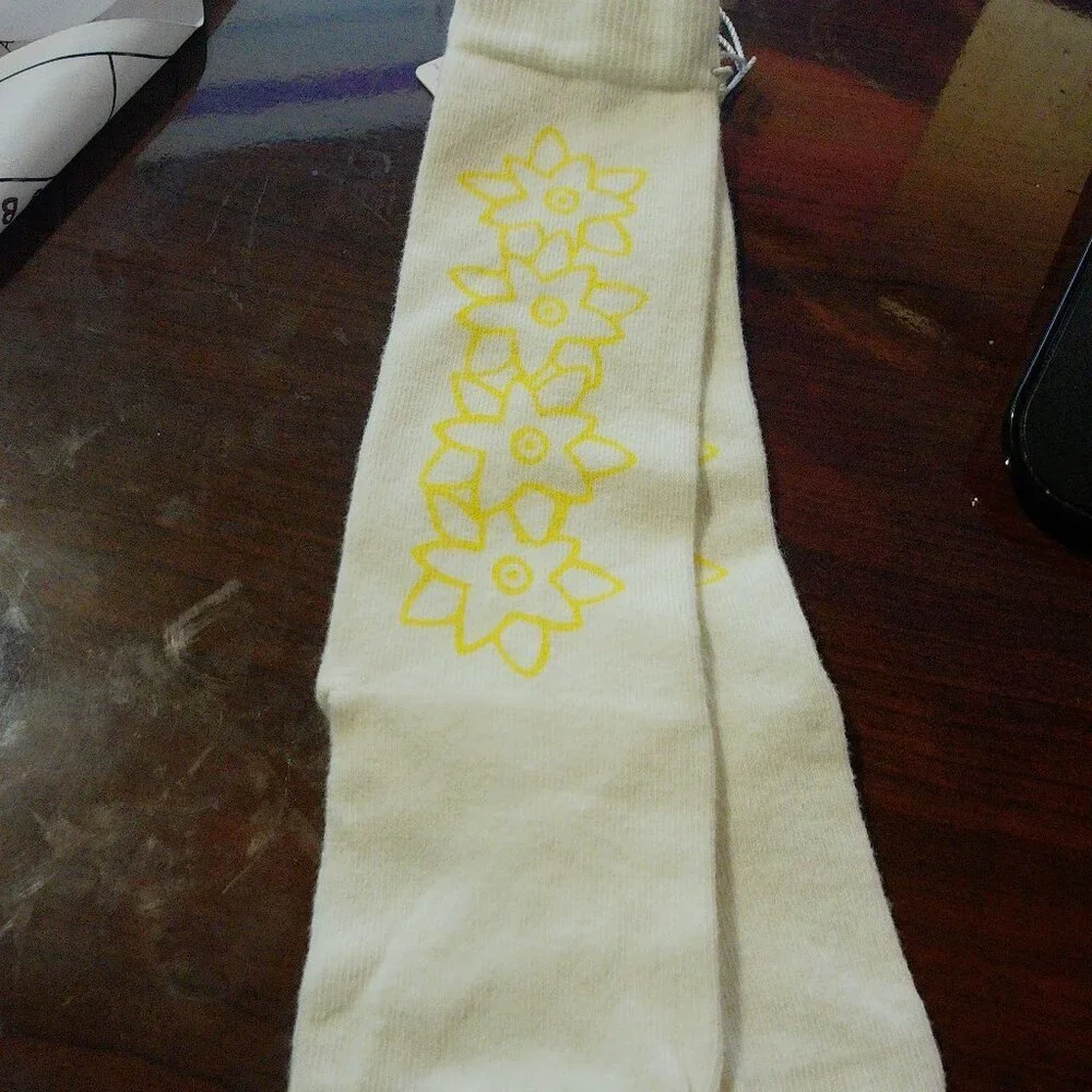 NWT Wovenplay Yellow Flower Socks